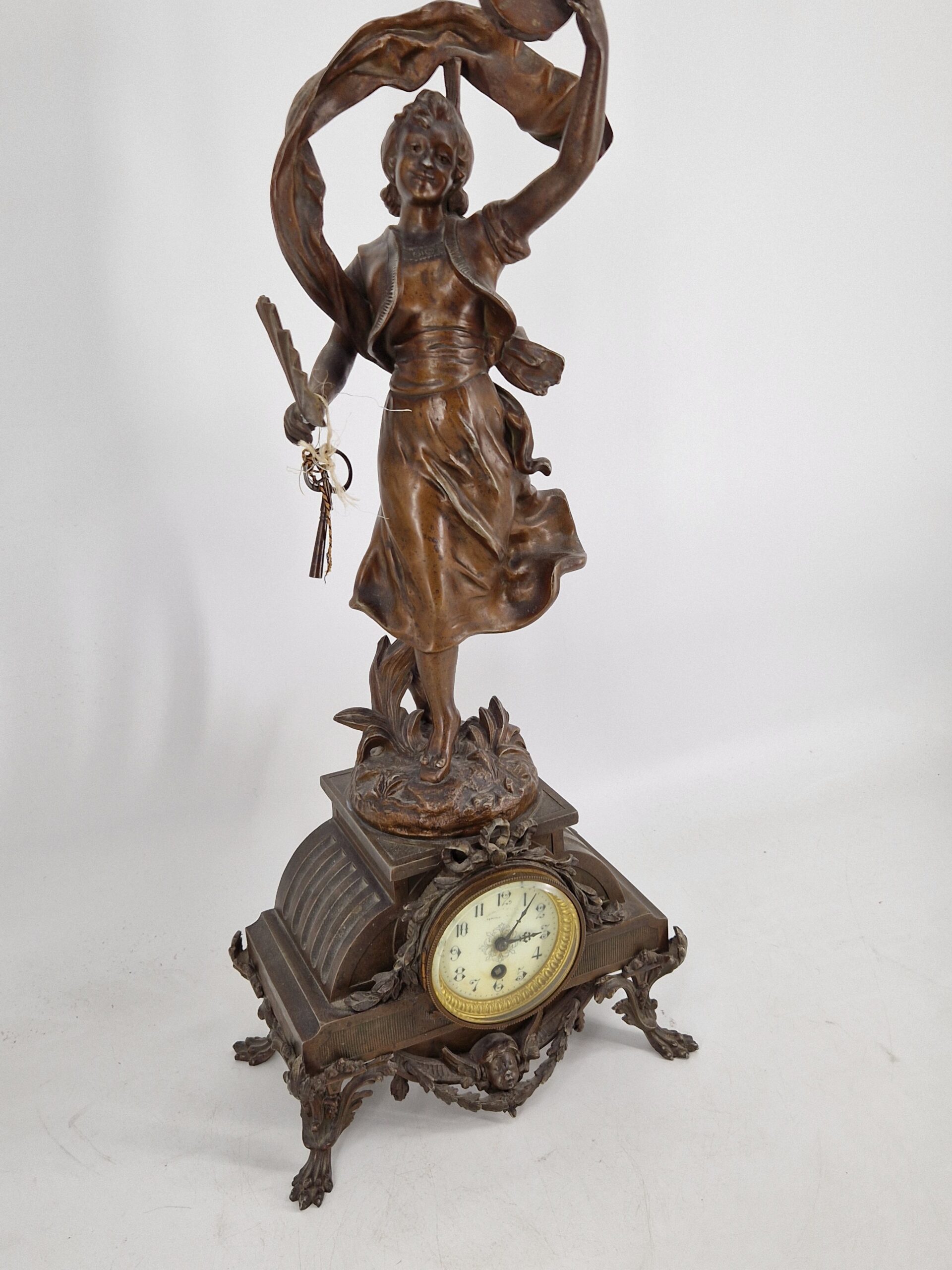 Antieke pendule met vrouwenbeeld – 70 cm hoog - Afbeelding 4