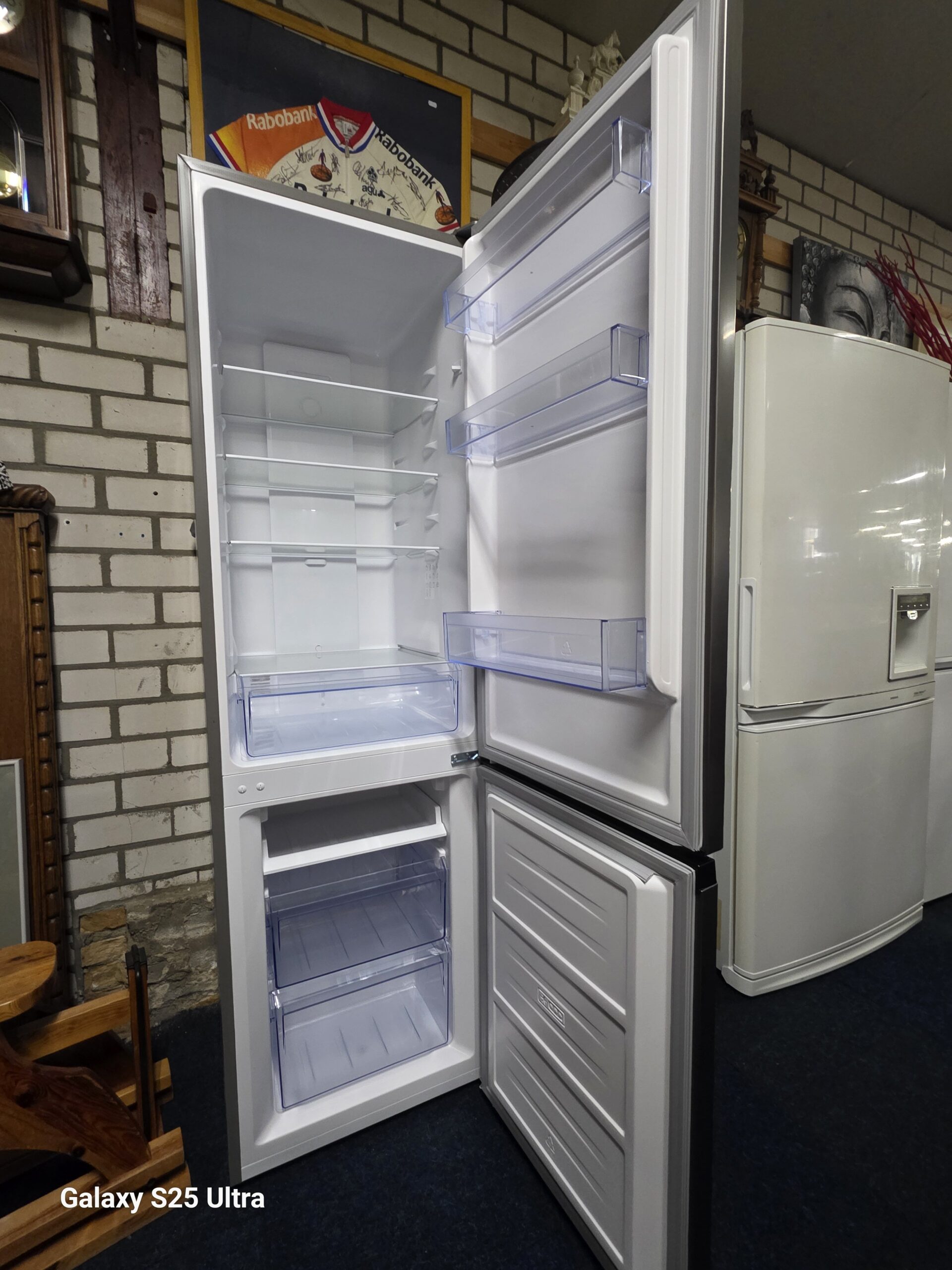 FRILEC koel-vriescombinatie BON275-NF-040CI – 253 liter – No Frost - Afbeelding 2